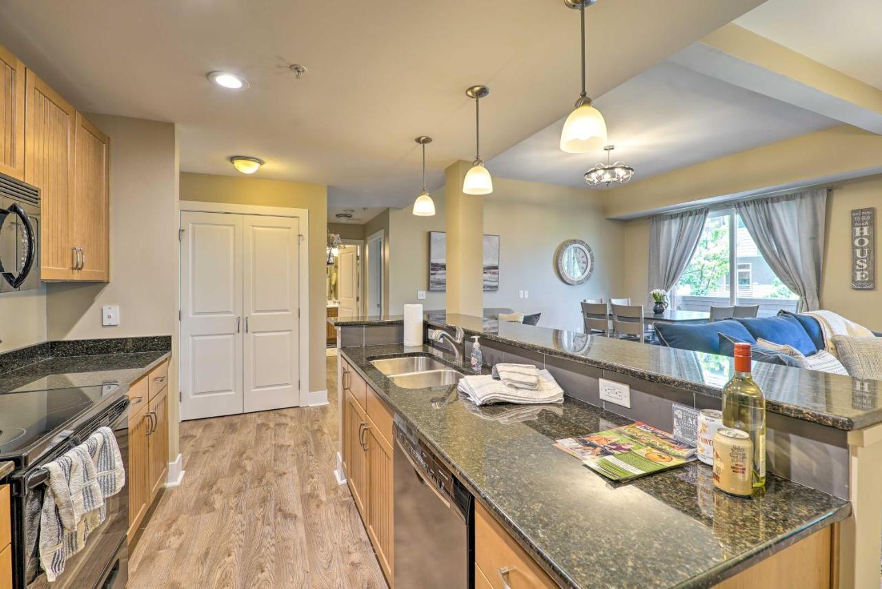 Grand Haven Condo - Walk To Nearby Hot Spots! Dış mekan fotoğraf
