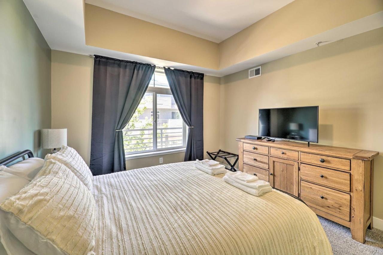 Grand Haven Condo - Walk To Nearby Hot Spots! Dış mekan fotoğraf